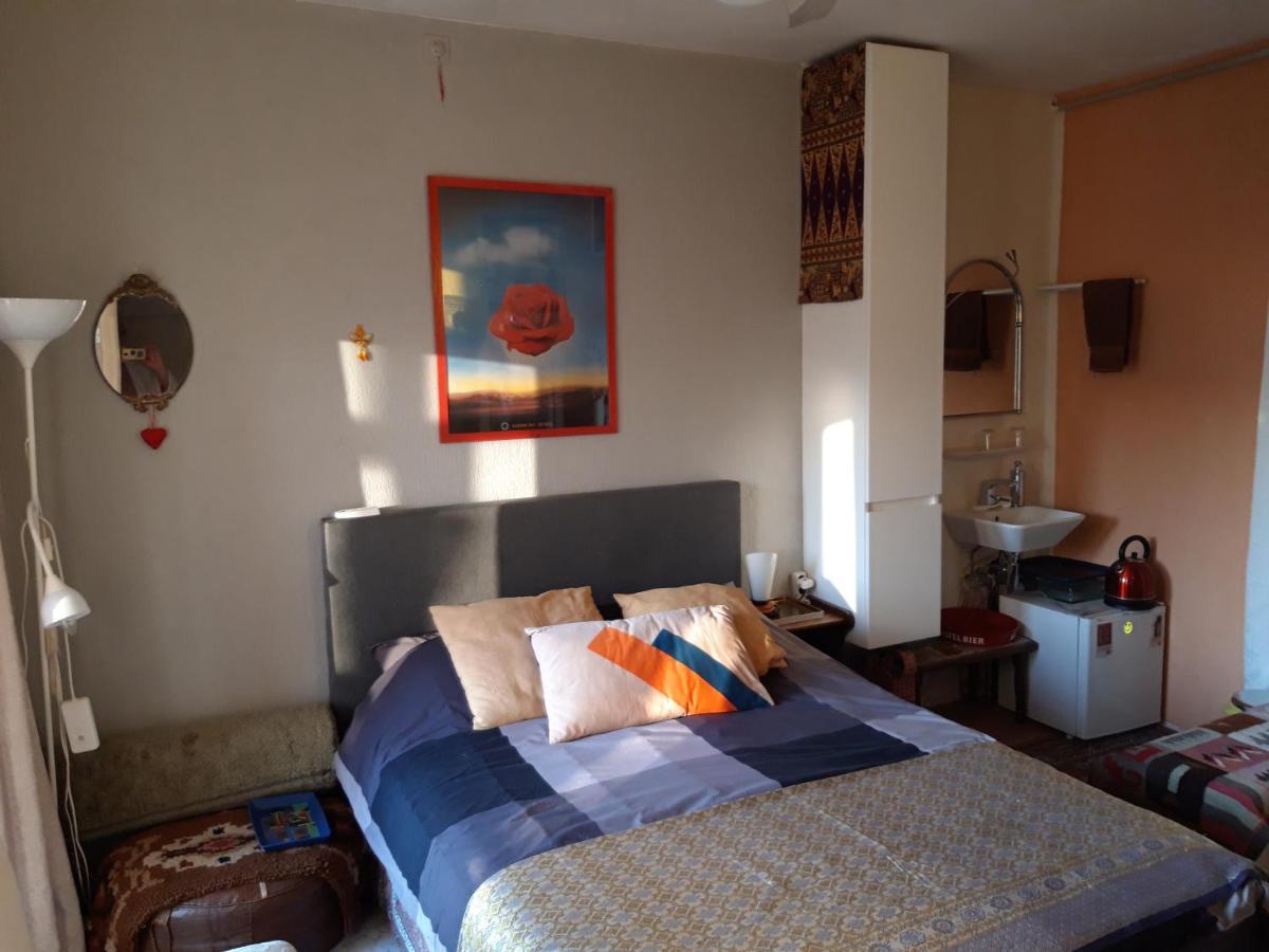 Homey Budget Bedroom アムステルダム エクステリア 写真
