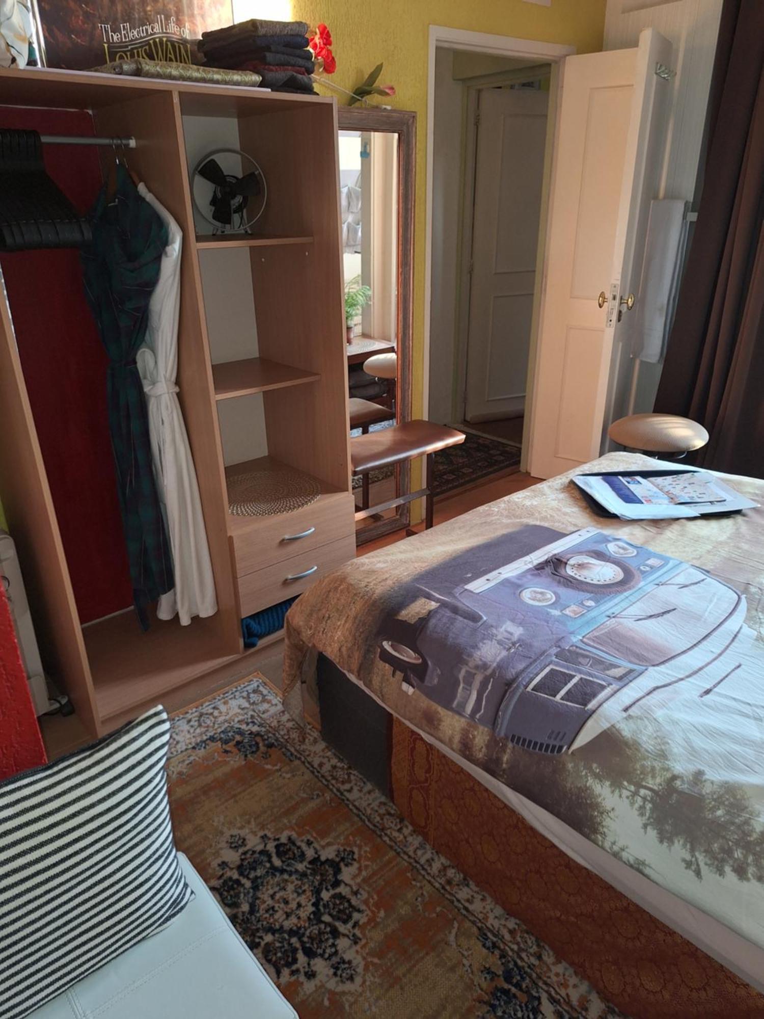 Homey Budget Bedroom アムステルダム エクステリア 写真